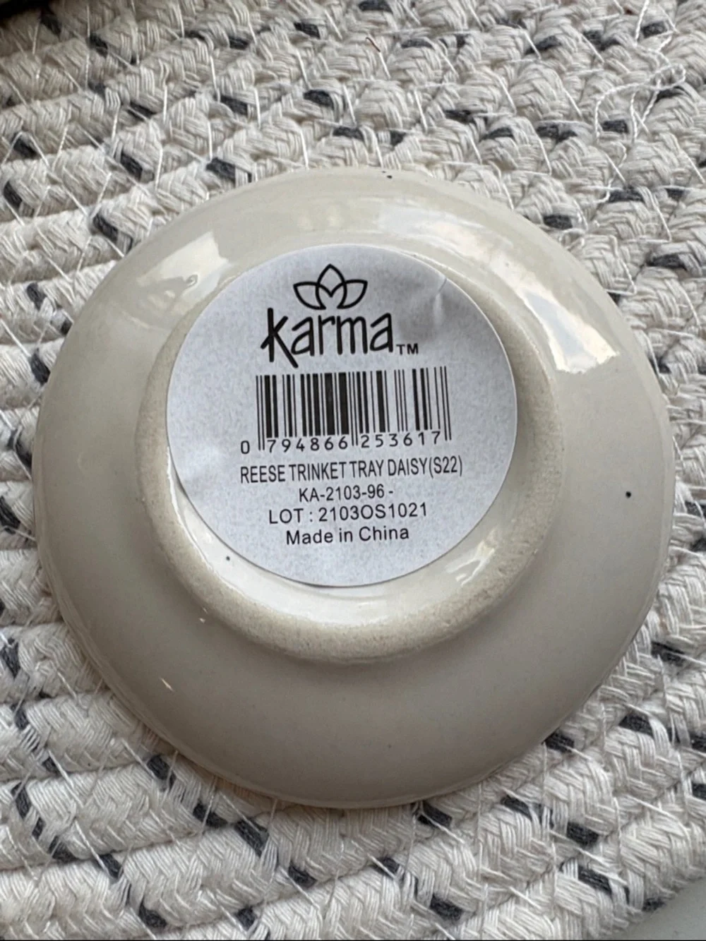 12 Count Ring Dish  Oh Happy Day Decorative Daisy